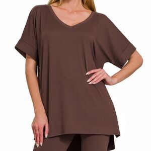 Zenana Women's V-Neck Short Sleeve & Shorts Set NWT Size Small